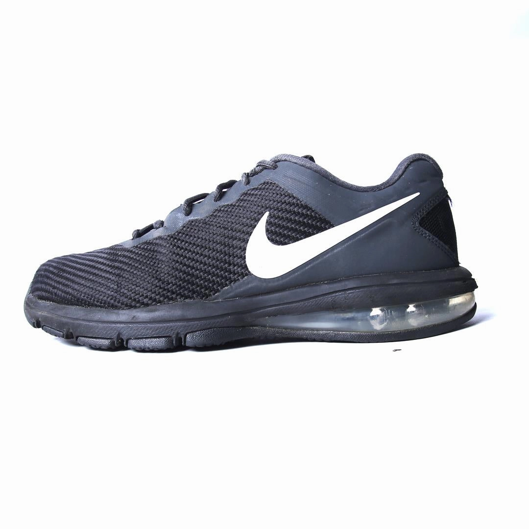 NIKE AIR MAX FULL RIDE TR 1.5 Rubberized Edge Guard