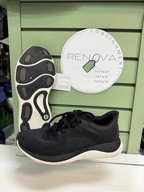 Luxurious Touch Lululemon Chargefeel Low Runners (Womens 6.5)