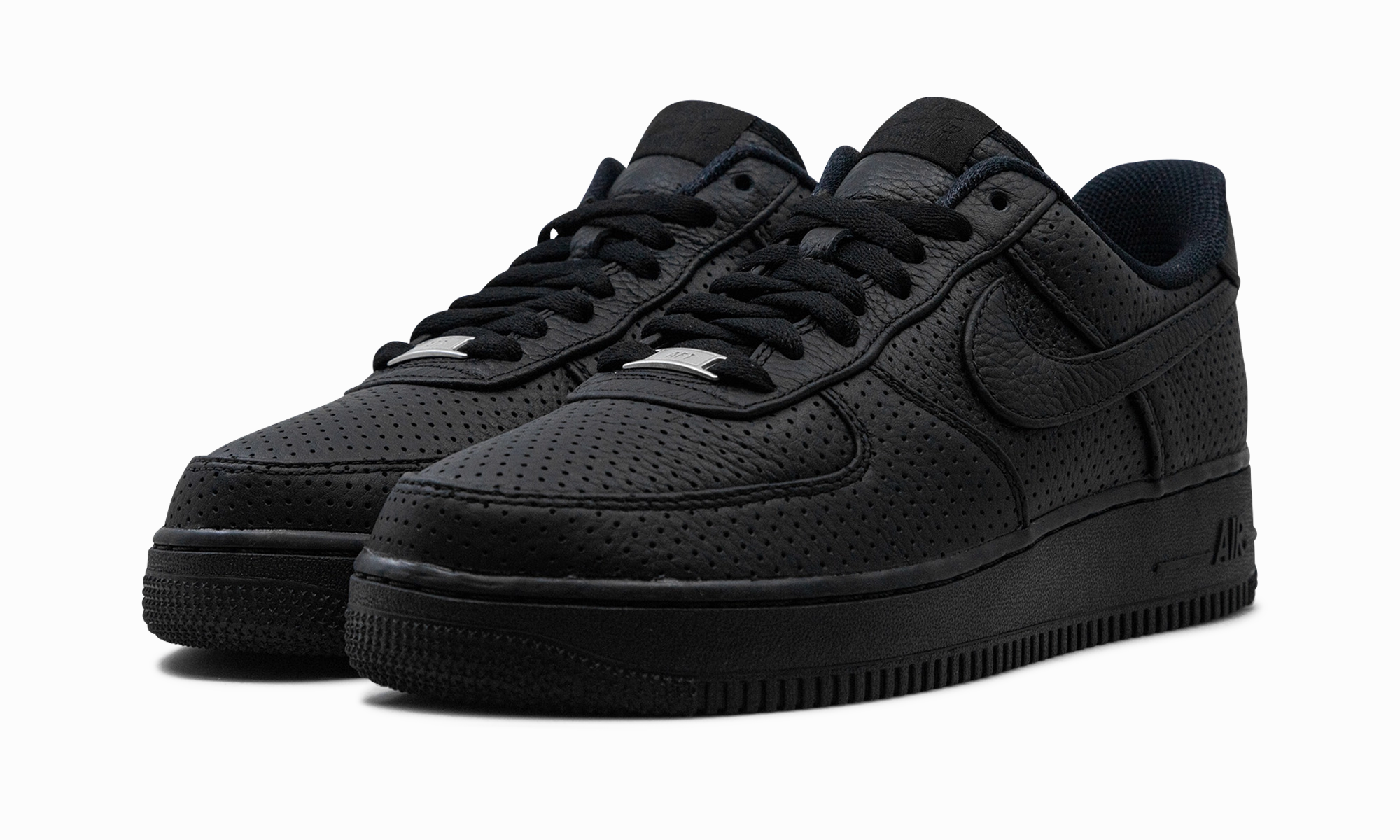 Non Marking Outsole outfit pairing Air Force 1 Low SP "Triple Black Perforated"
