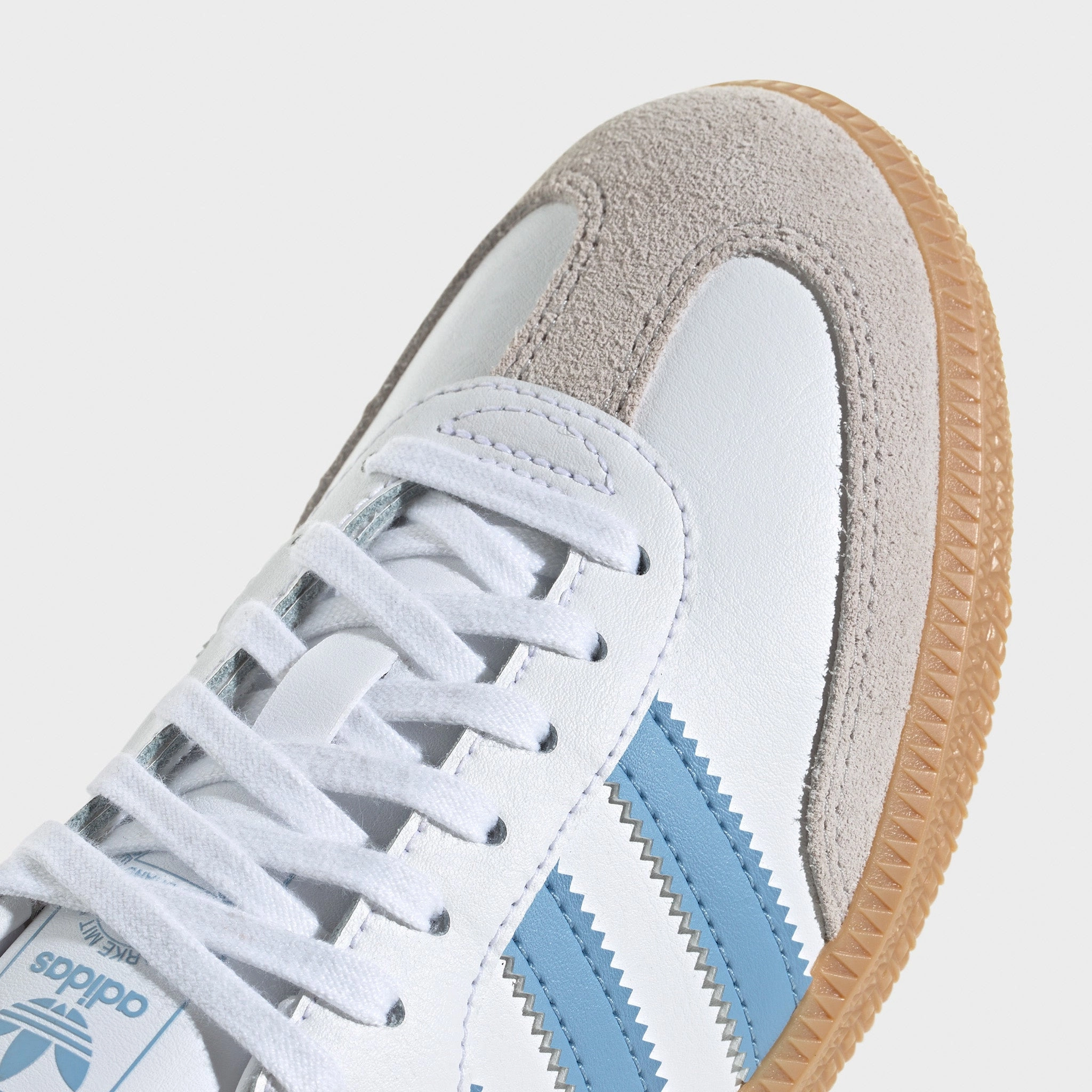 Neutral Frame adidas Juniors' Samba OG White / Ash Blue - Gum