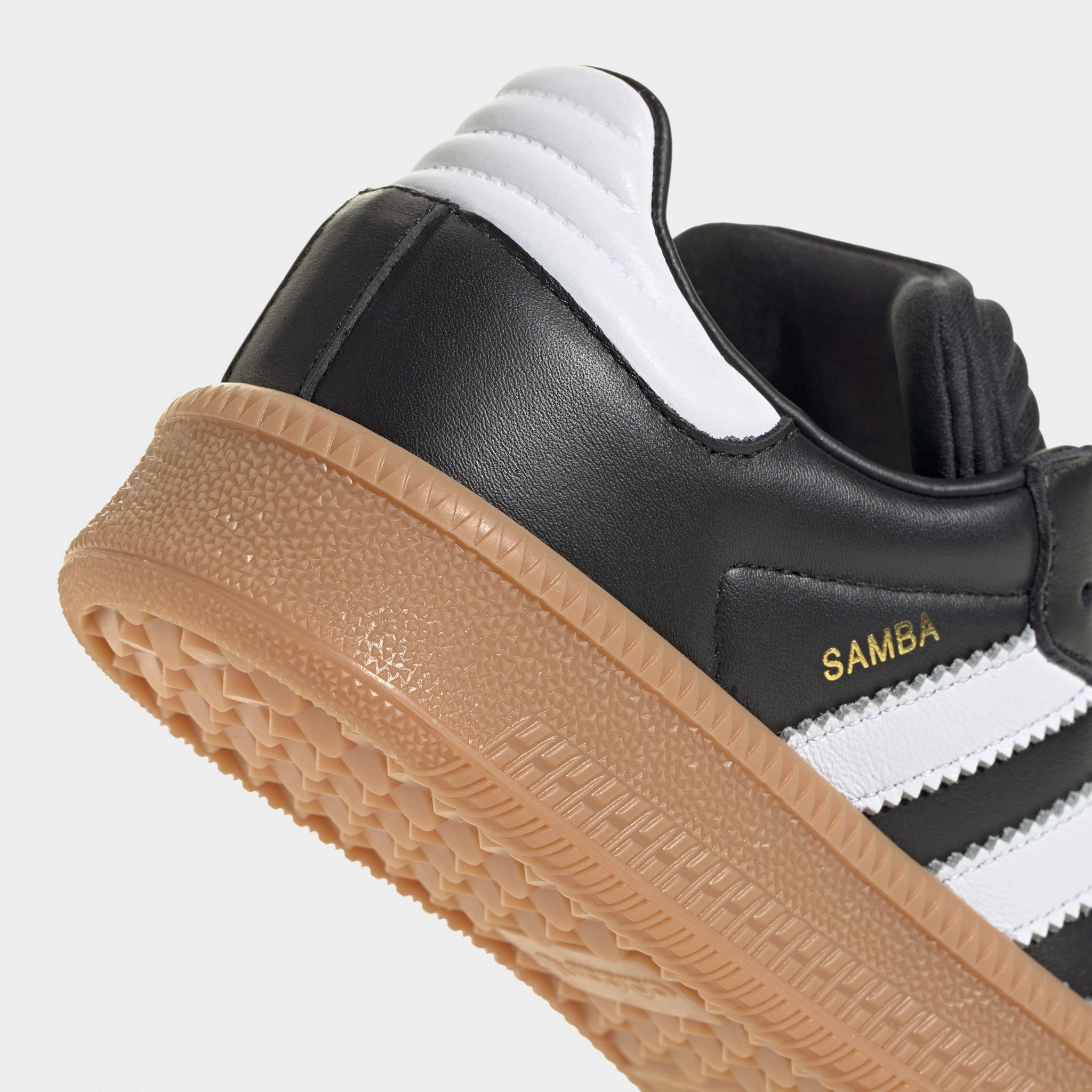 adidas Juniors' Samba XLG Core Black / Footwear White - Gum Air Movement