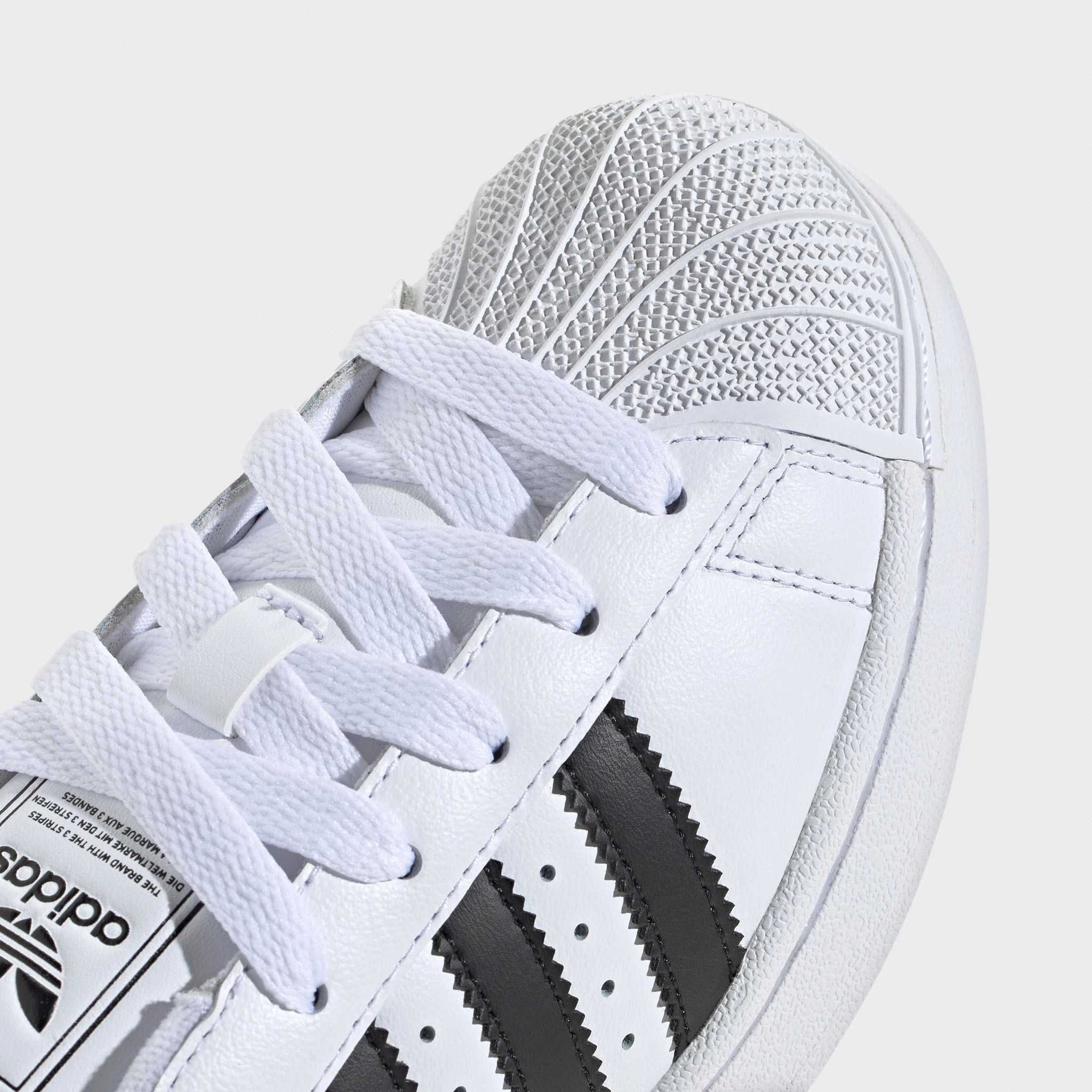 Smooth Walk adidas Juniors' Superstar II Footwear White / Core Black
