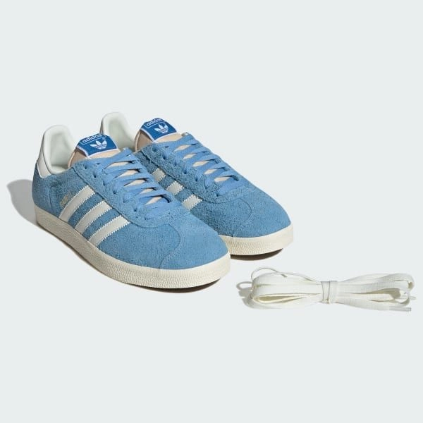 Adidas Men's Gazelle Shoes - Light Blue / Off White / Cream White Low Cut Smart Ease