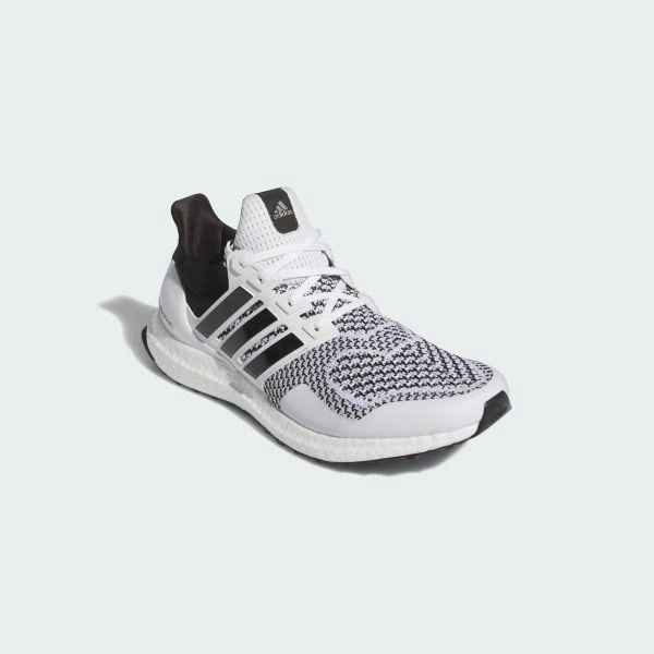 Heel Clip Seamless construction Adidas Men's UltraBoost 1.0 Shoes - Cloud White / Core Black / Iron Metallic