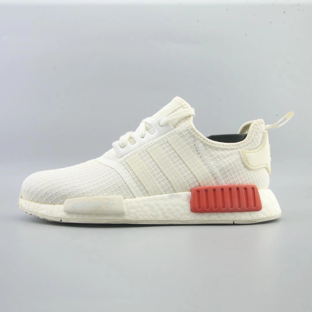 ADIDAS NMD R1 running in wet tracks shoes Hygroscopic Fiber