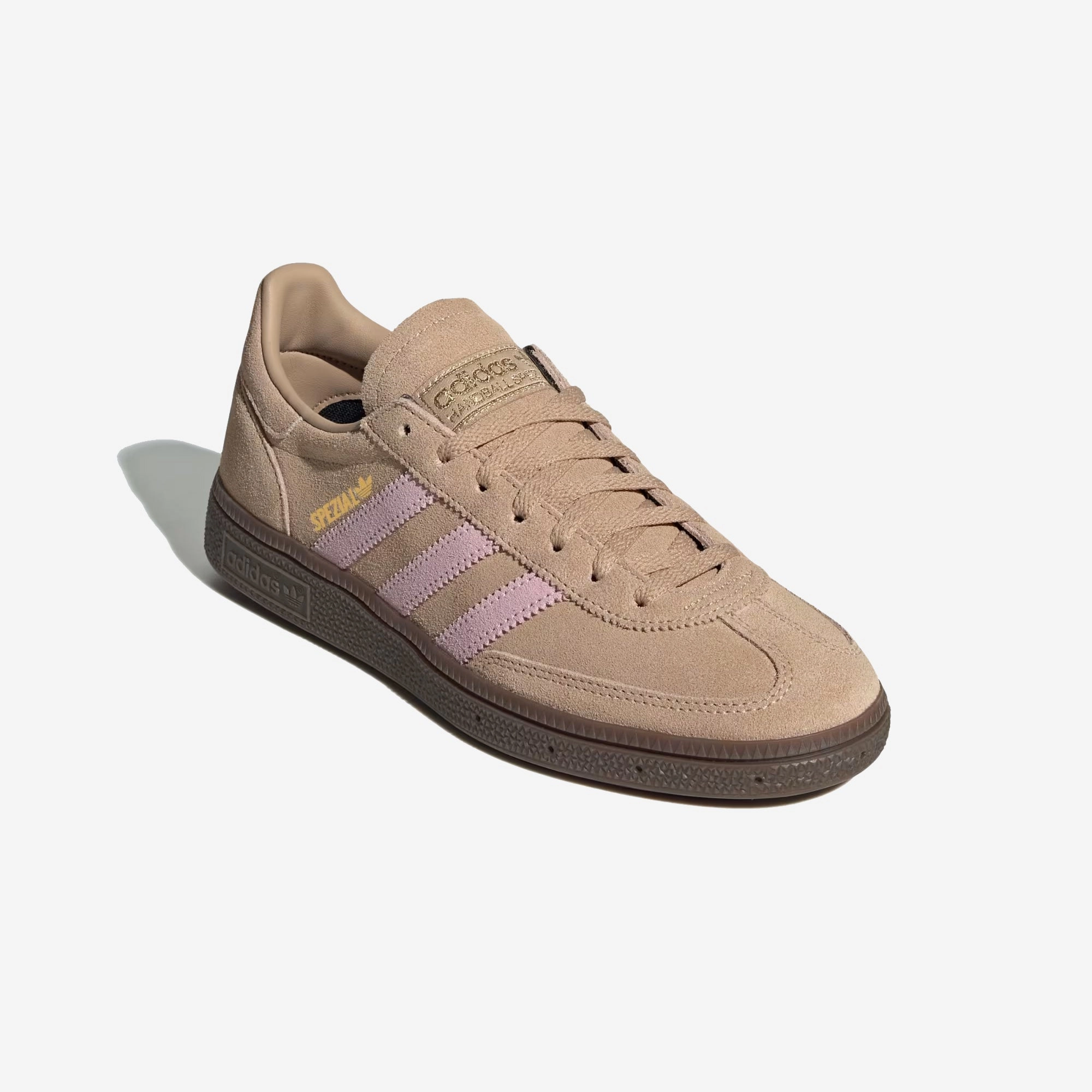 Adidas Originals | HANDBALL SPEZIAL { WARM SANDSTONE/CLEAR PINK/GUM Everyday Travel