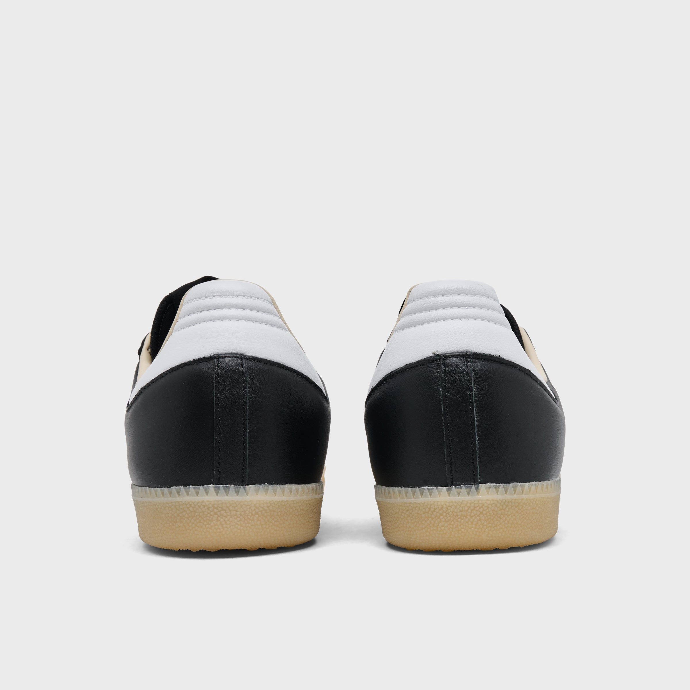 Light   Weight Design Extended Width Options adidas Originals Samba OG Black / White - Gum