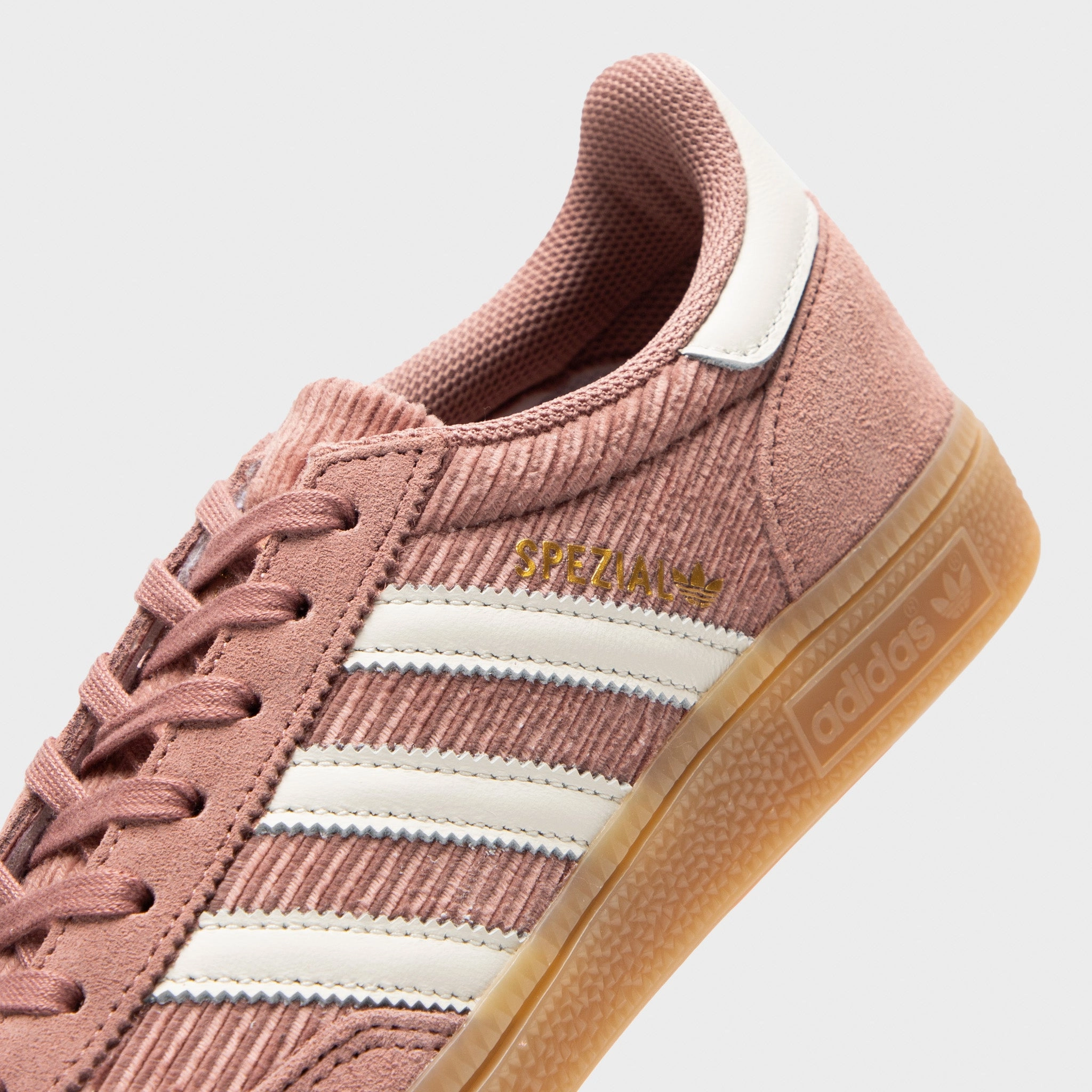 adidas Originals Women's Handball Spezial Warm Clay / Off White - Gum Air Channels Fast Fit