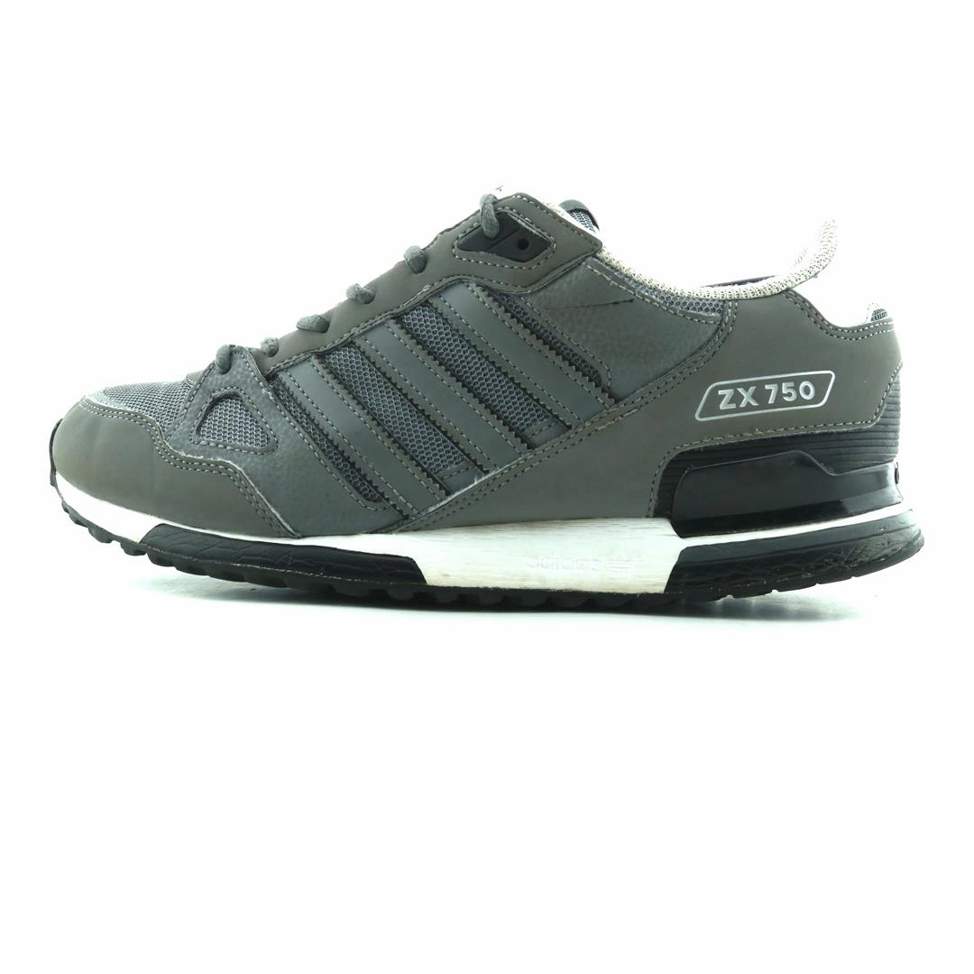 LightweightFabric Seamless Interior ADIDAS ORIGINALS ZX 750