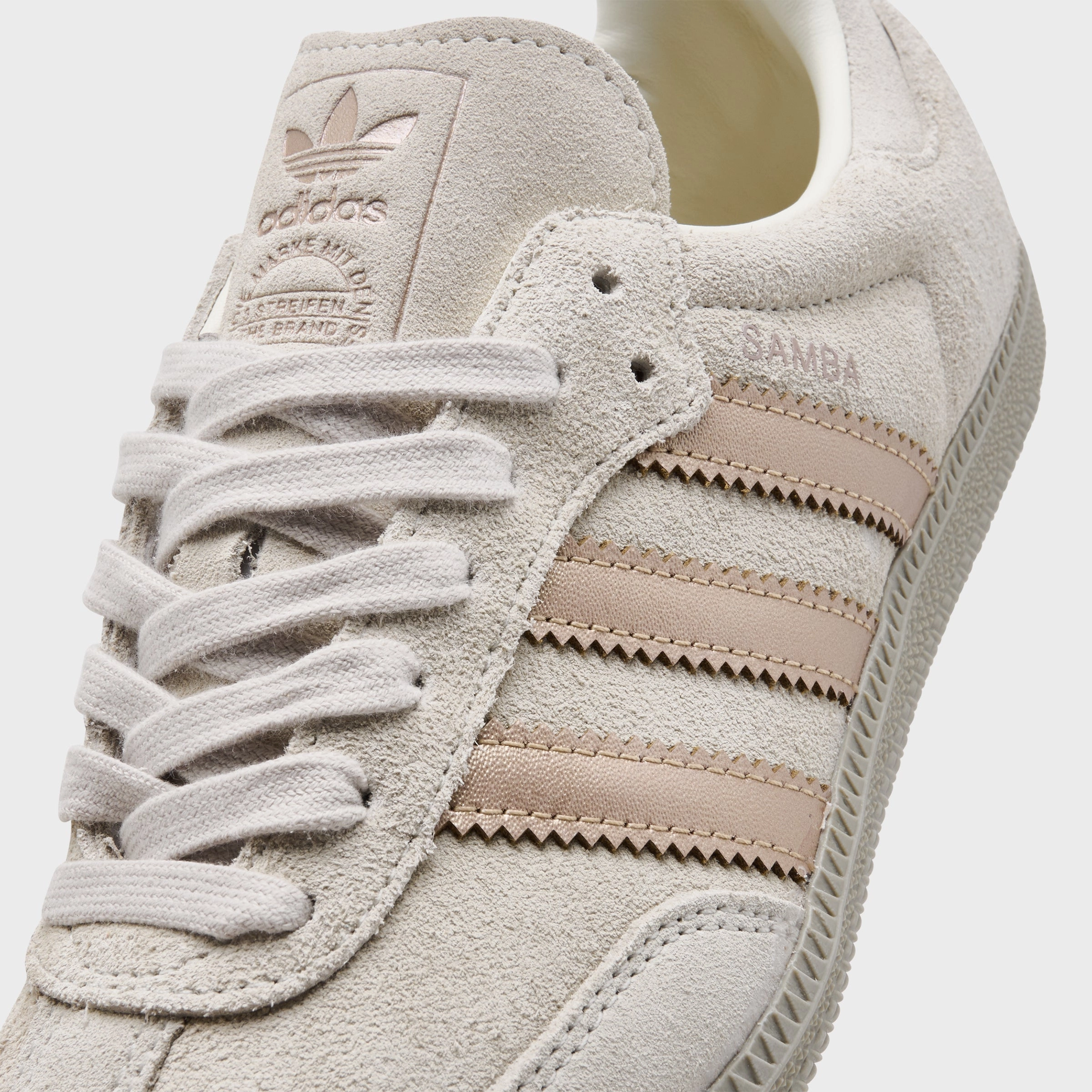 adidas Women's Samba OG Off White / Copper Metallic - Putty Beige Neutral Support Frame