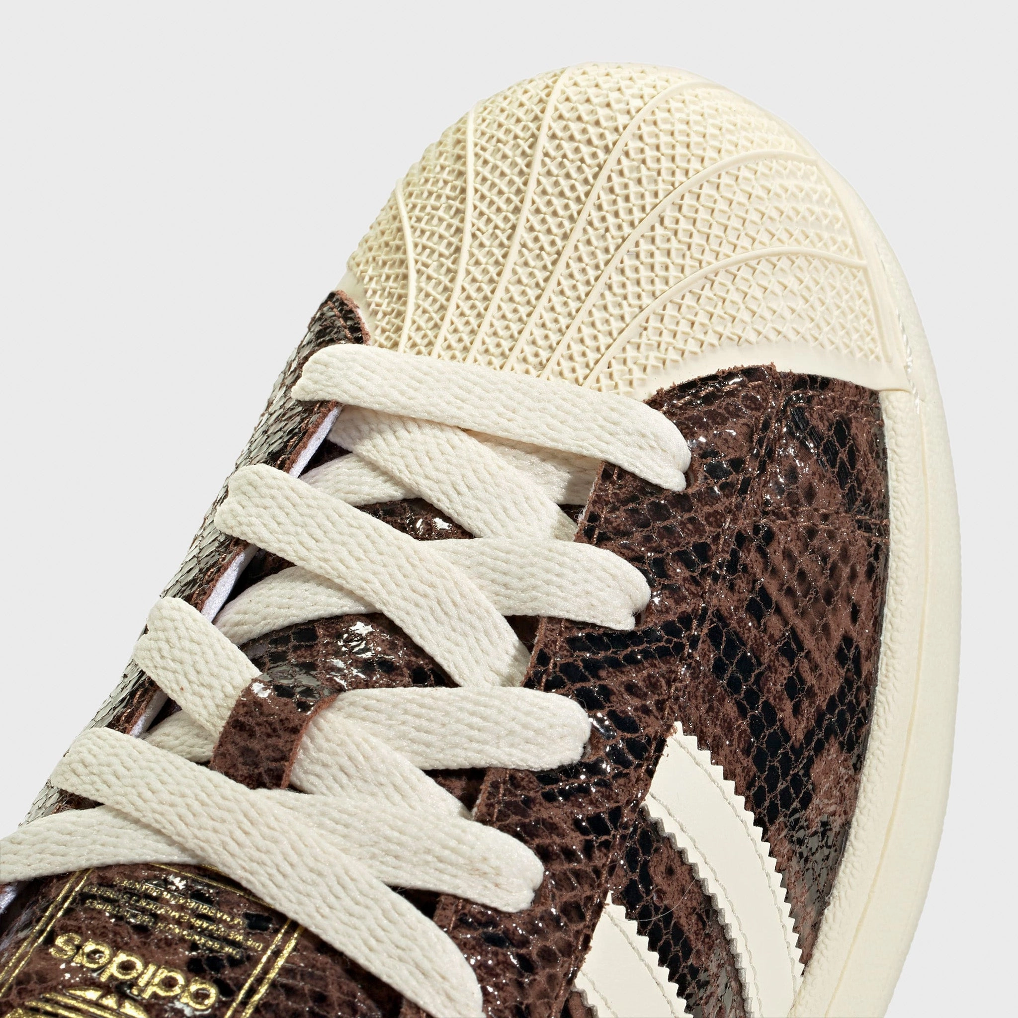 adidas Women's Superstar II Preloved Brown / Cream White Air   Circulating Comfortable Midfoot