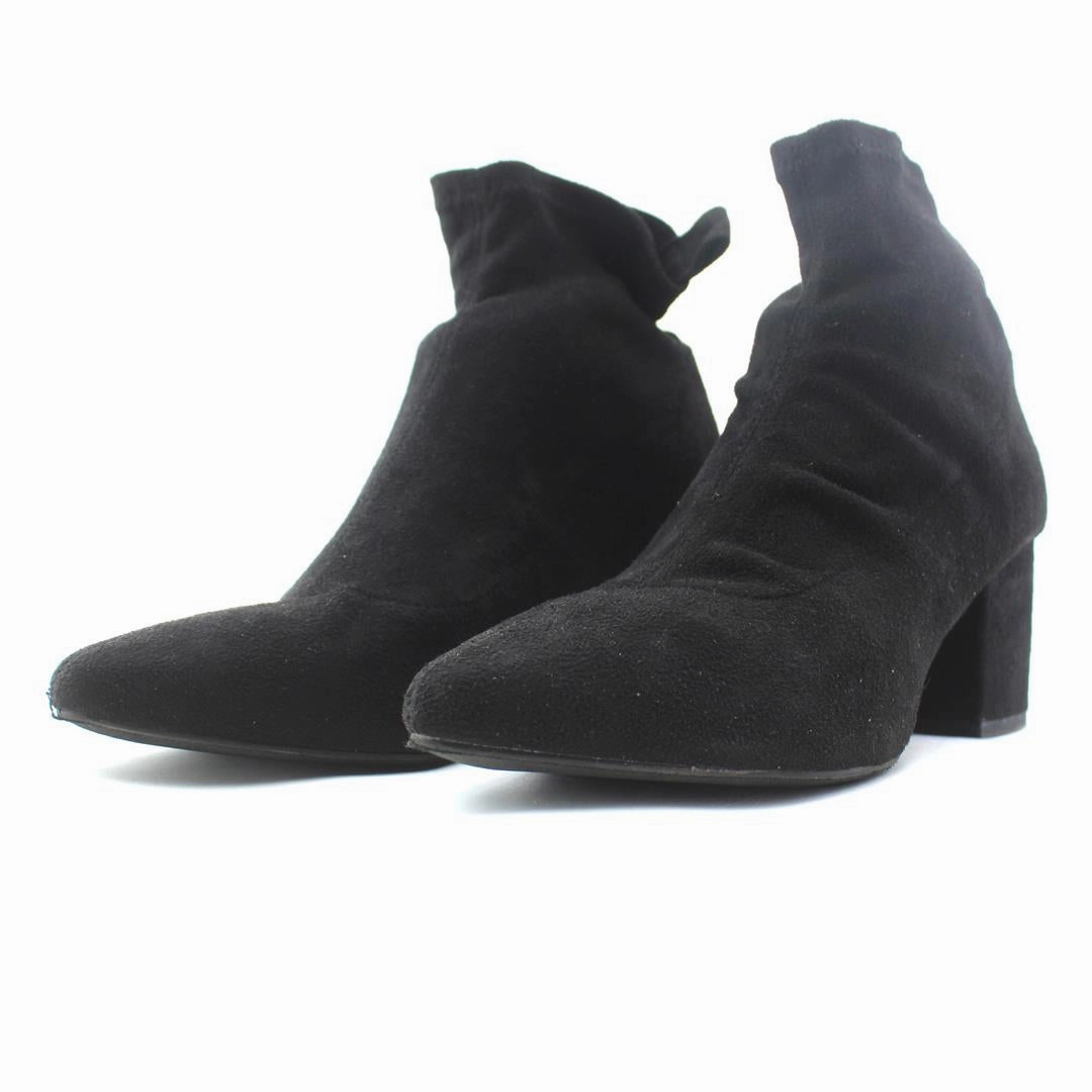 FASHION NOVA . Clean Form