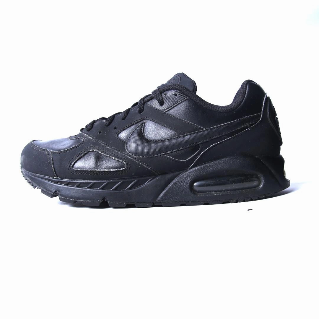 wide - width shoe option NIKE AIR MAX IVO LTR