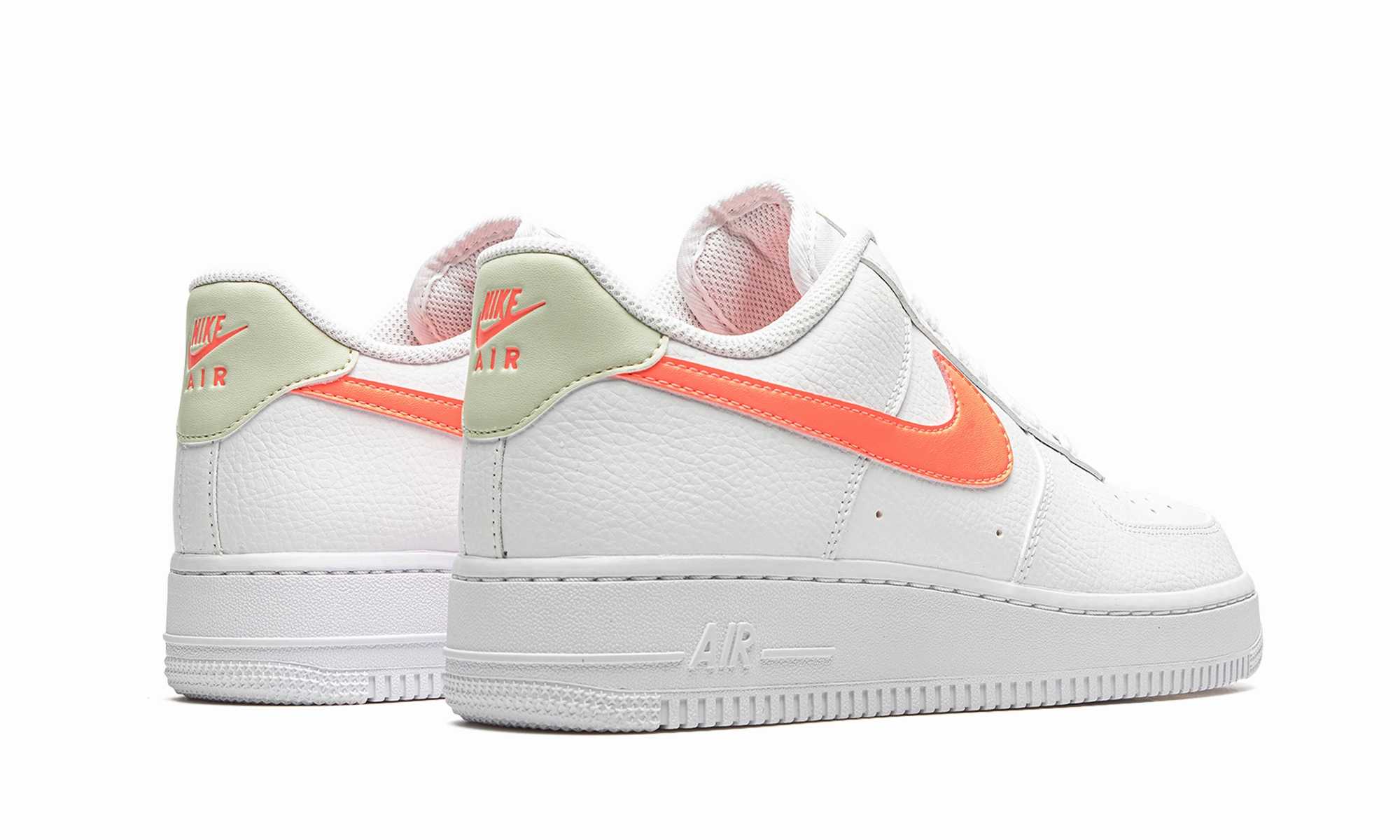 AIR FORCE 1 07 MNS WMNS "ATOMIC PINK" Water resistant upper