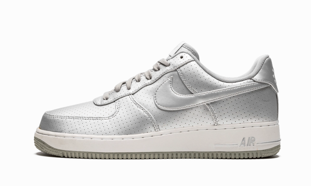 Air Force 1 '07 LV8 Breathable Design