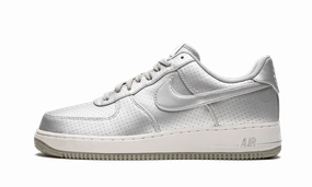 Air Force 1 '07 LV8 Breathable Design
