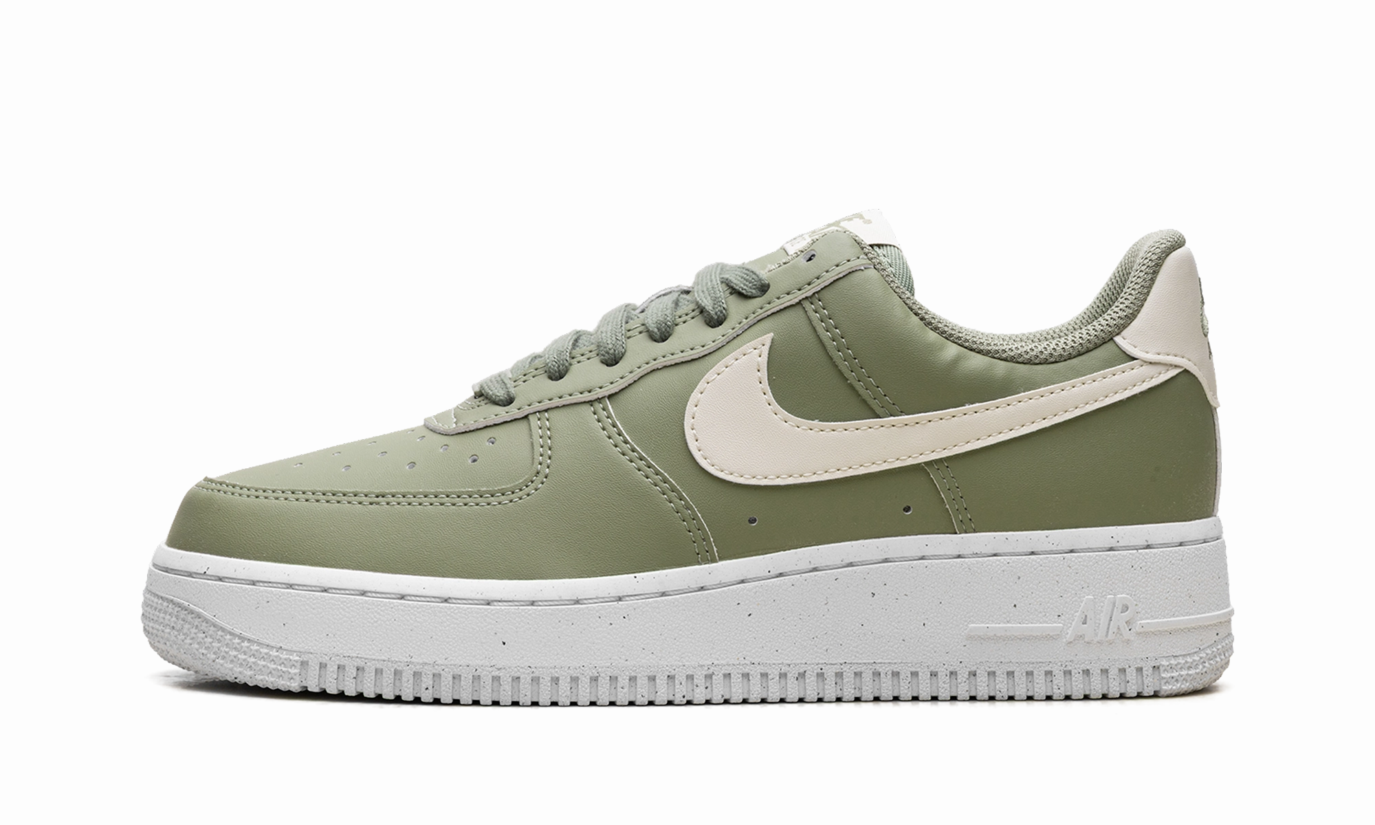 Street Day Low Rise Air Force 1 '07 Next Nature WMNS "Oil Green"