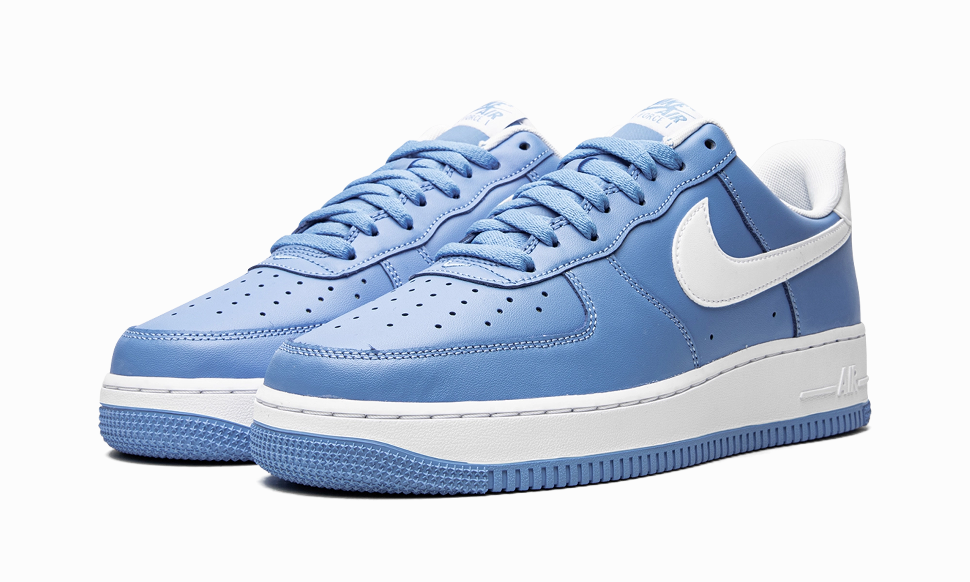 AIR FORCE 1 '07 "UNC" Cushioned heel