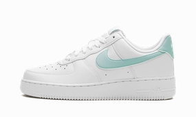 AIR FORCE 1 '07 WMNS "White / Jade Ice" clean design