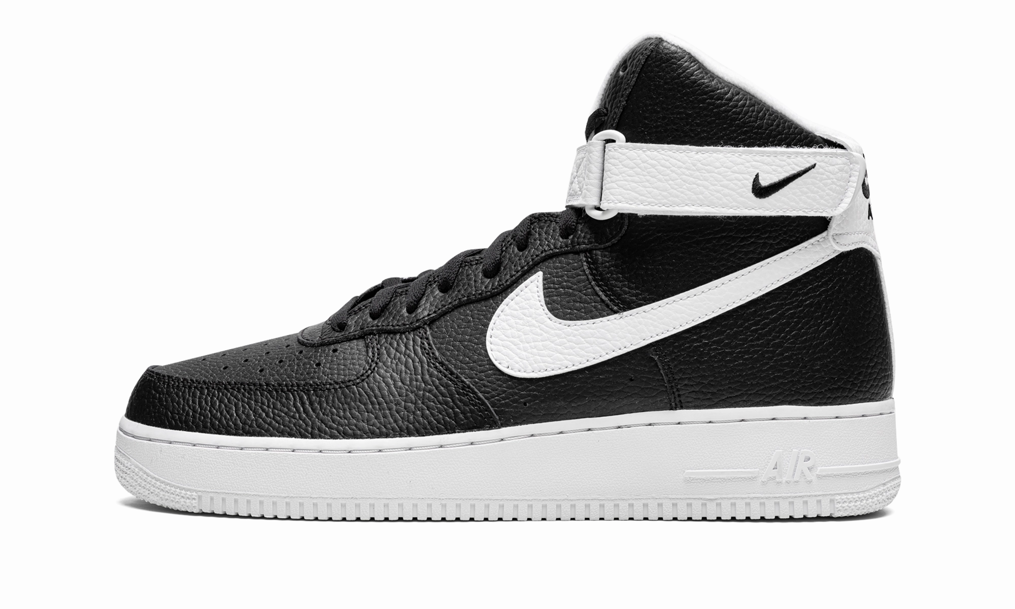Trendy Look Pure Movement Air Force 1 High '07 "Black / White"