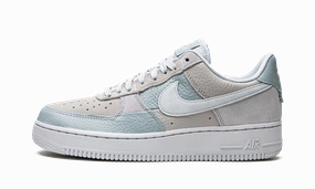 AIR FORCE 1 LO WMNS "NH1 Be Kind" Senior Friendly Mark Step