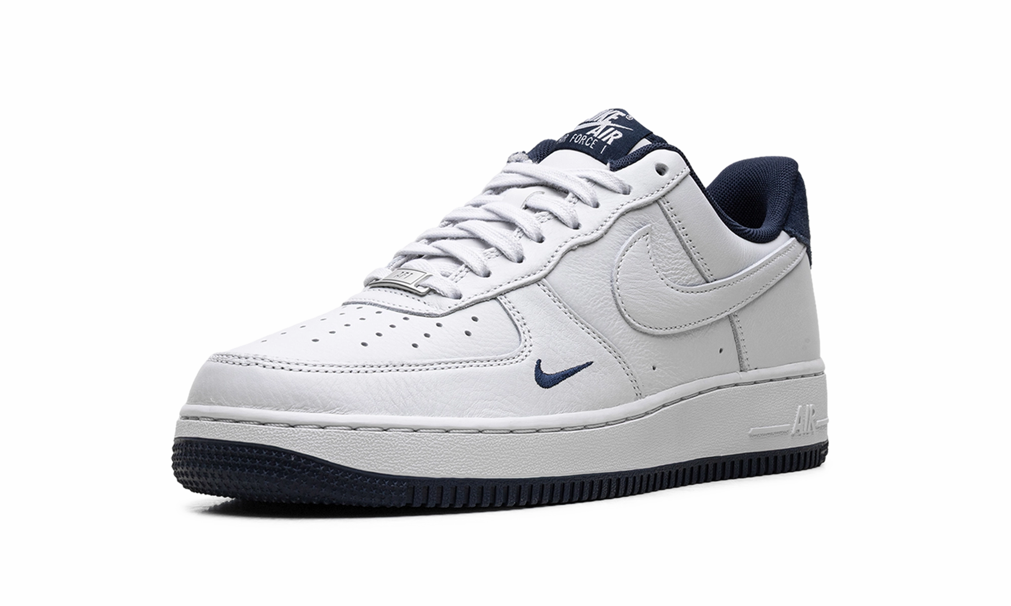Step Fit Outdoor Walk Air Force 1 Low '07 LV8 "Photon Dust Obsidian"