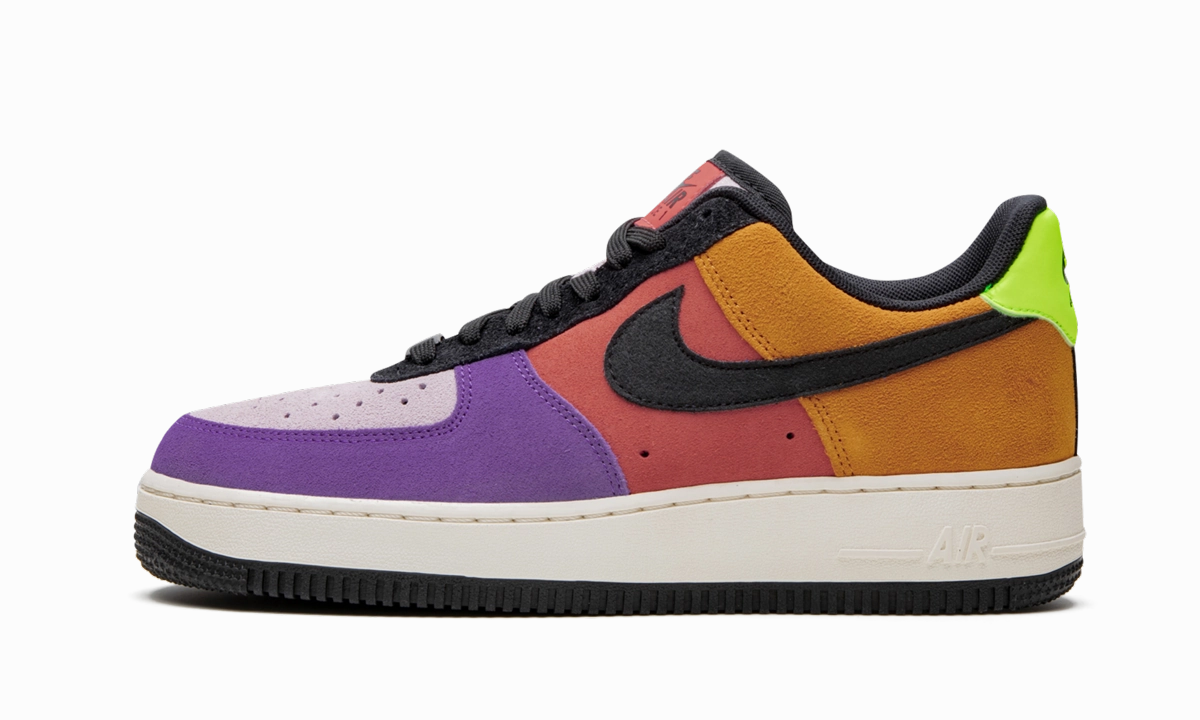 Versatile Footwear Air Force 1 Low '07 LV8 "Pop the Street"