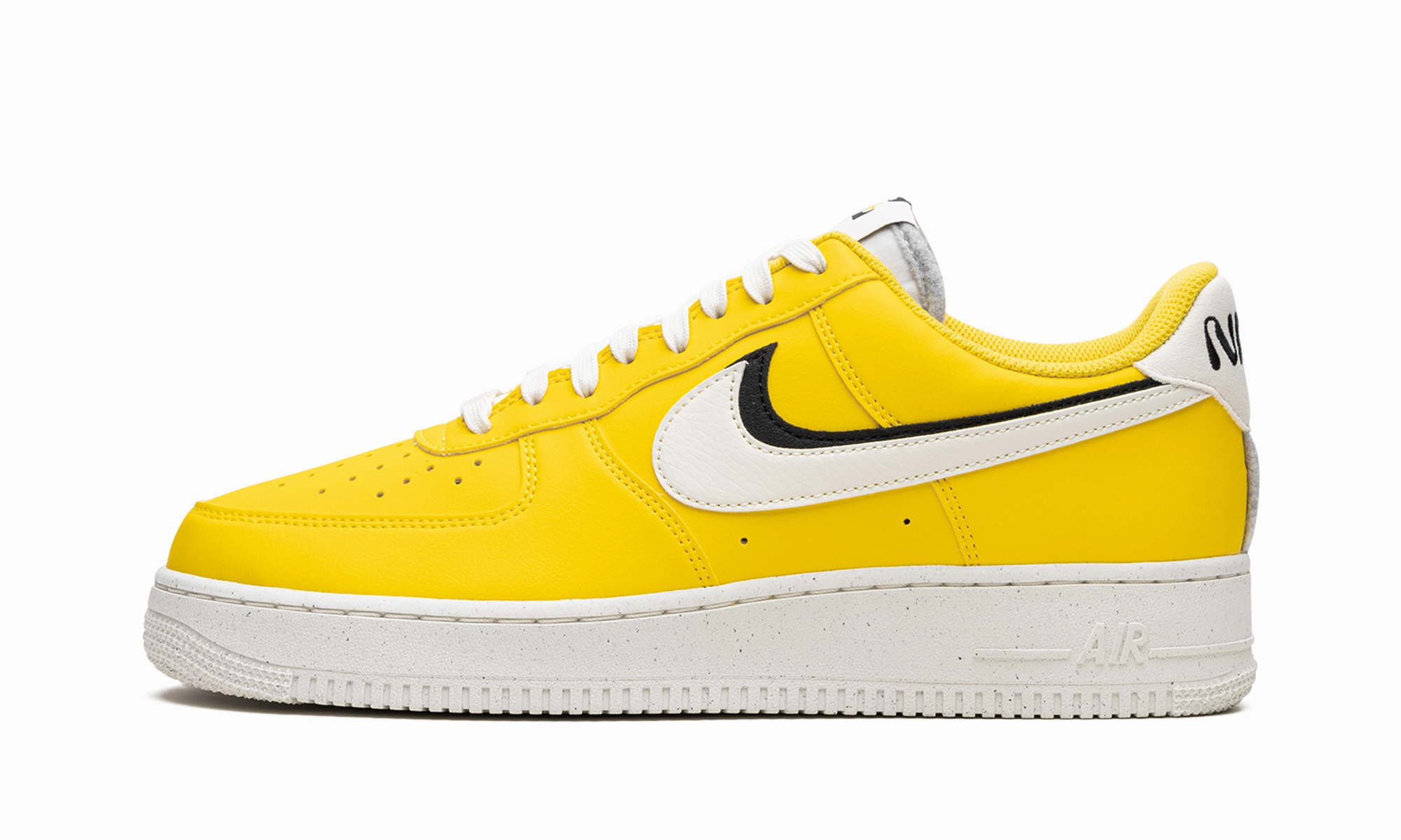 Air Force 1 Low '07 LV8 "Tour Yellow" Chill Look