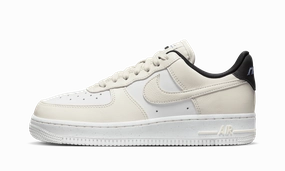 Easy matching Narrow heel Air Force 1 Low '07 WMNS "Coconut Milk Black Ultramarine"