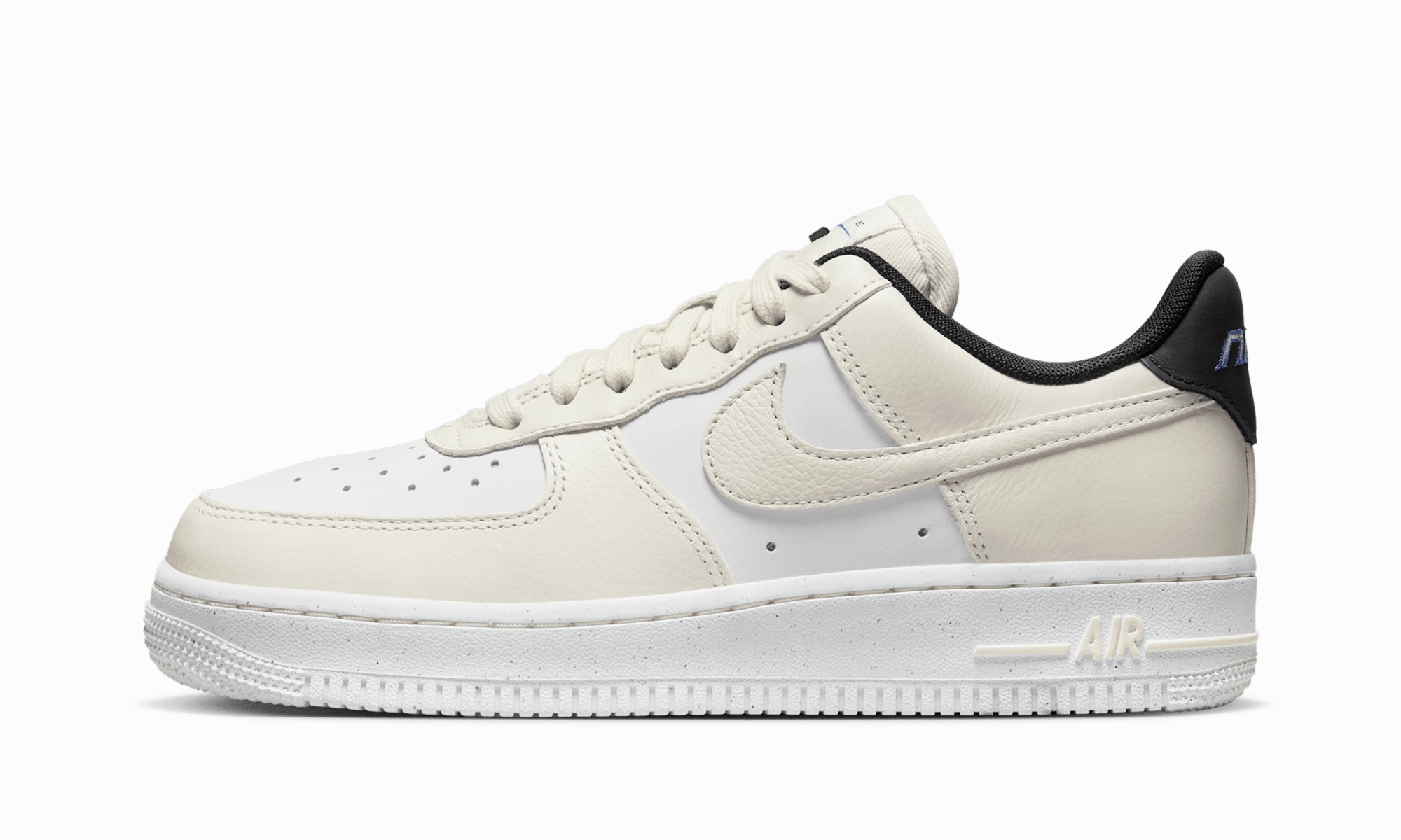 Easy matching Narrow heel Air Force 1 Low '07 WMNS "Coconut Milk Black Ultramarine"