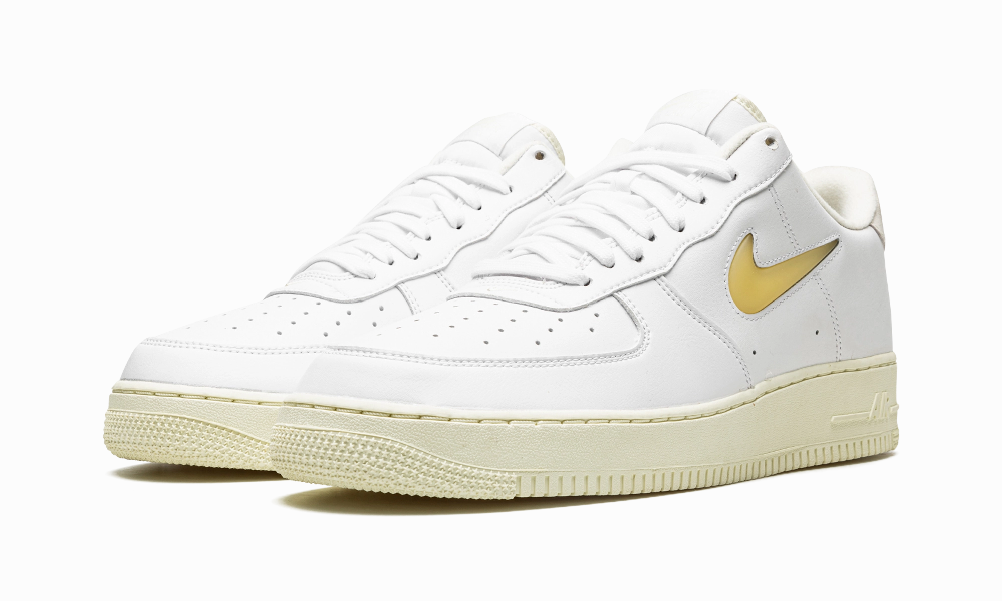 Air Force 1 Low Jewel "White/Pale Vanilla" Fit Everyday