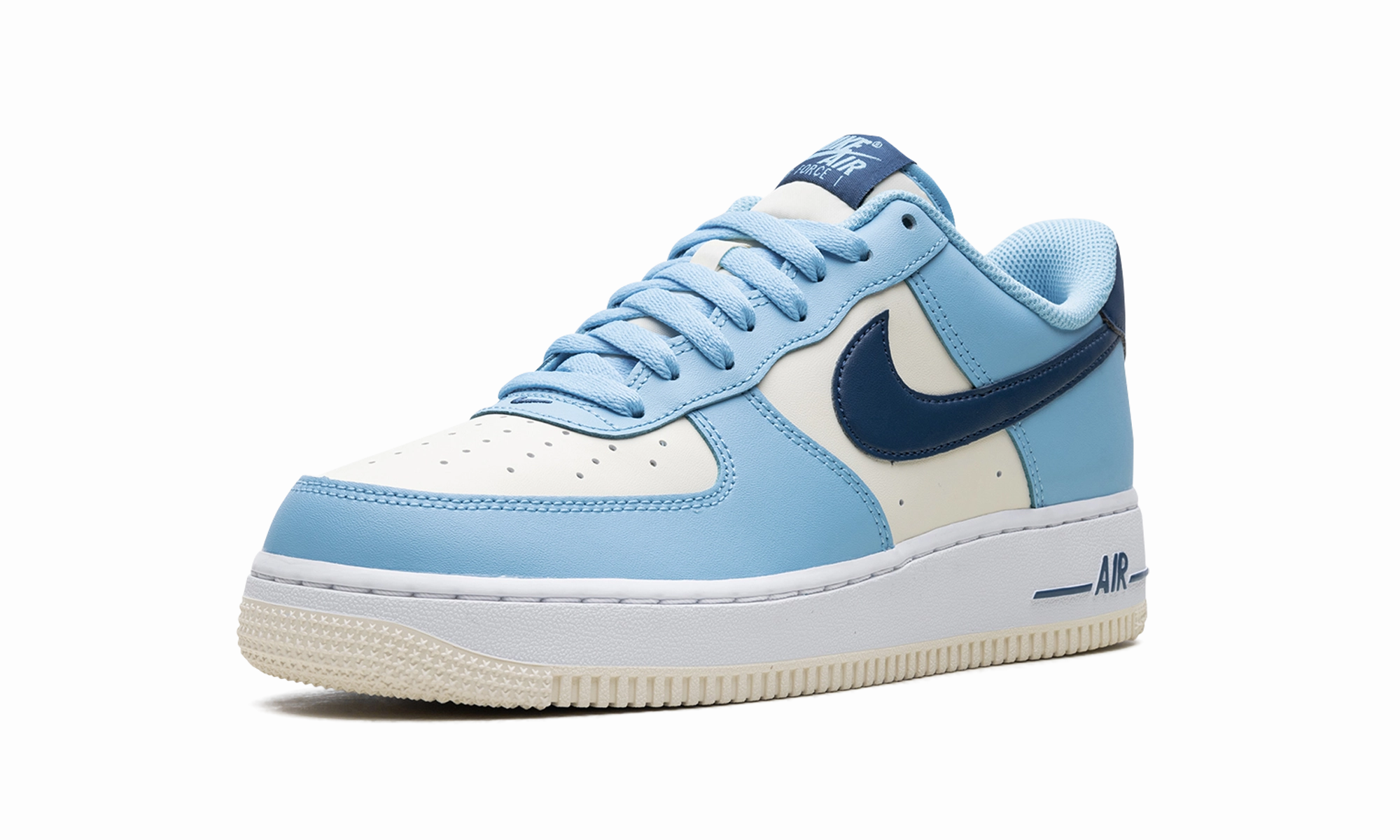 Smooth Texture Air Force 1 Low "Aquarius Blue Coconut Milk"