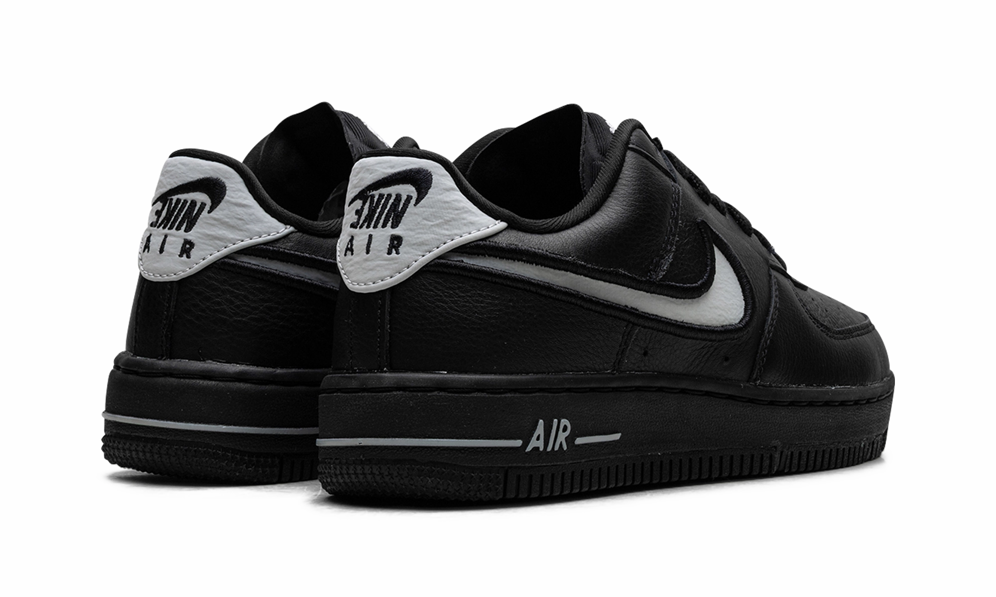 Air Force 1 Low WMNs "Dance Pack - Black Metallic Silver" Commuter Life
