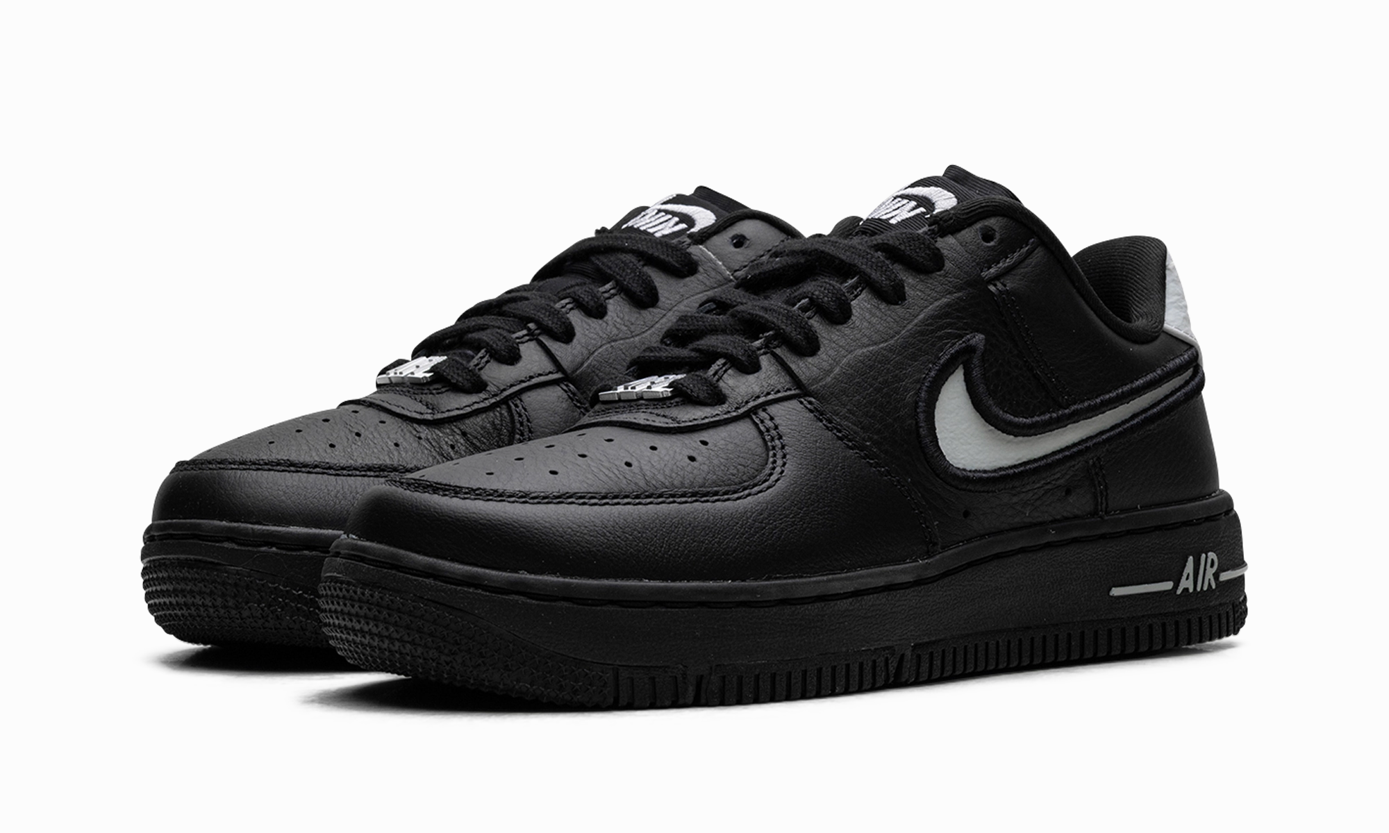 Air Force 1 Low WMNs "Dance Pack - Black Metallic Silver" Drill Step Multi Directional Flex