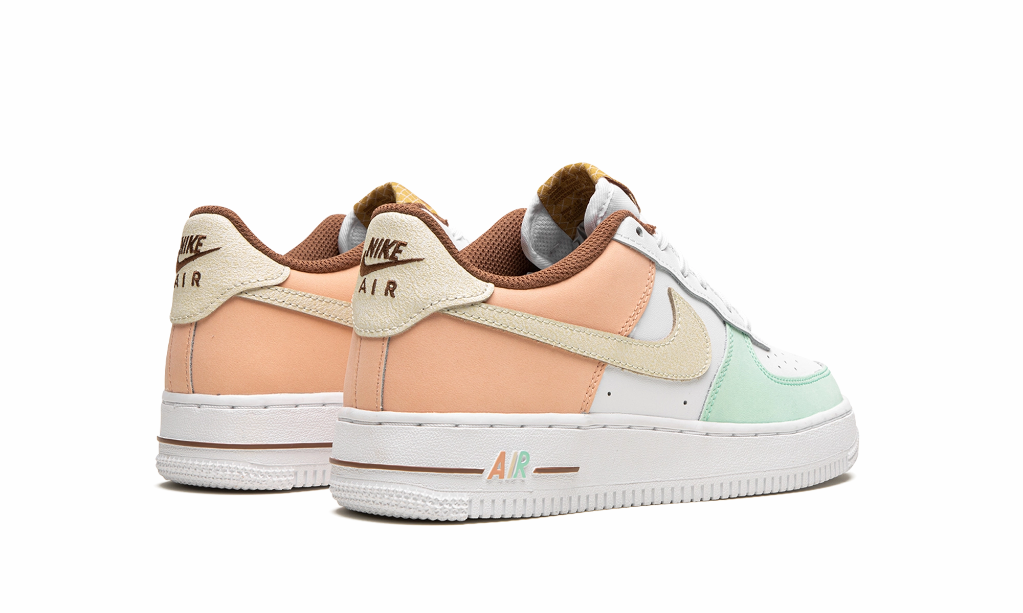 Air Force 1 LV8 (GS) "Ice Cream" Travel Daily