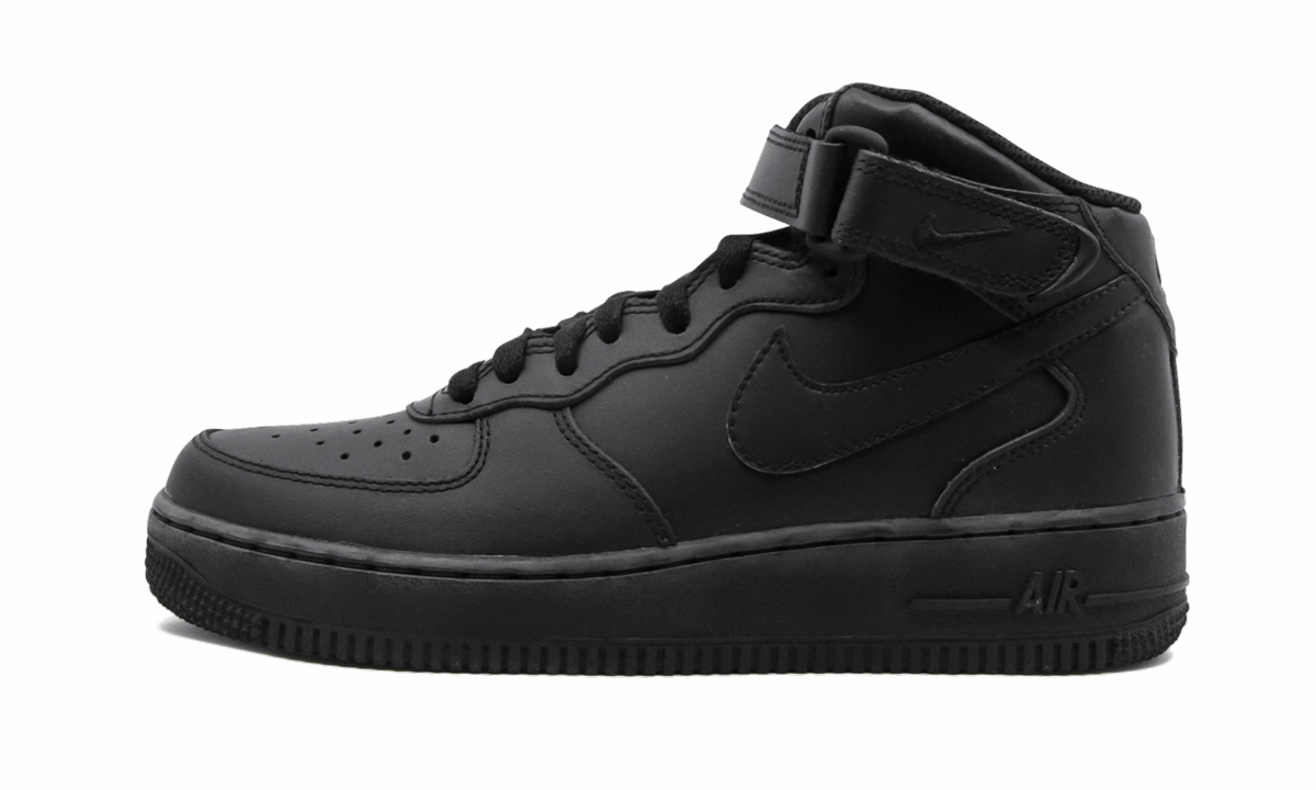 Travel Friendly Shock absorption tech Air Force 1 Mid GS "Triple Black"