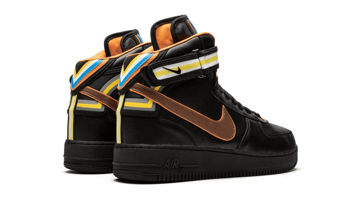 Air Force 1 Mid SP / Tisci "Black" Gentle Walk