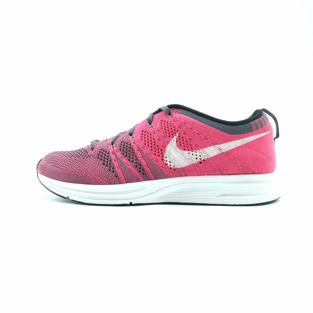 zipper - trimmed - design shoes Comfort Lightweight NIKE  FLYKNIT TRAINER