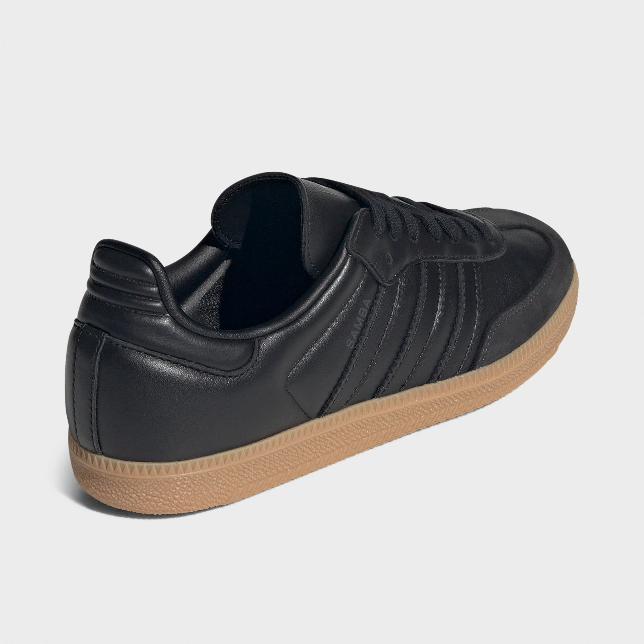 Feet First Ergonomic Build adidas Women's Samba OG Black / Carbon
