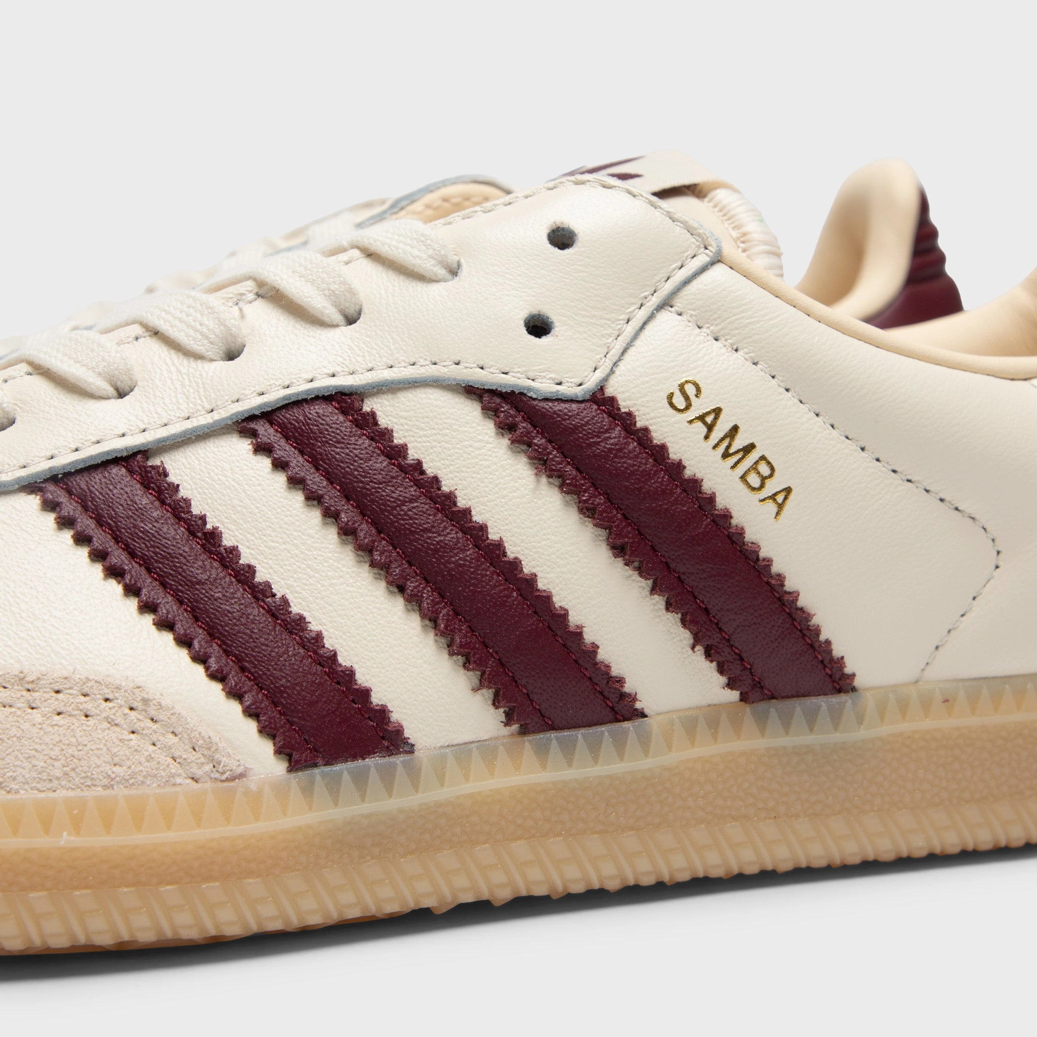 adidas Samba OG White / Red - Gum Everyday Motion ZipUpClosure