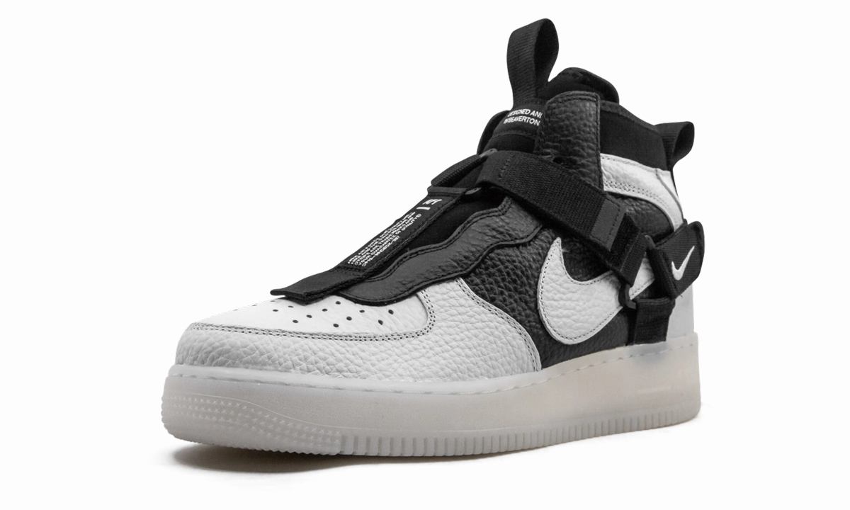 Air Force 1 Utility Mid Cloud Light Outdoor Fit