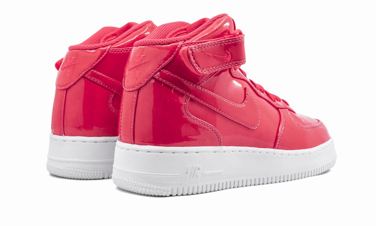 Active Day Trendy pick Air Force 1 MID '07 LV8 UV