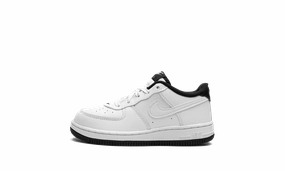 Air Force 1 TD "White / Black" travel mode