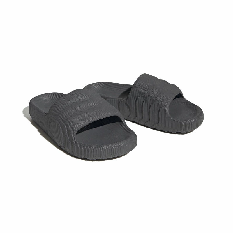 ADILETTE 22 Ergonomic Footbed Design