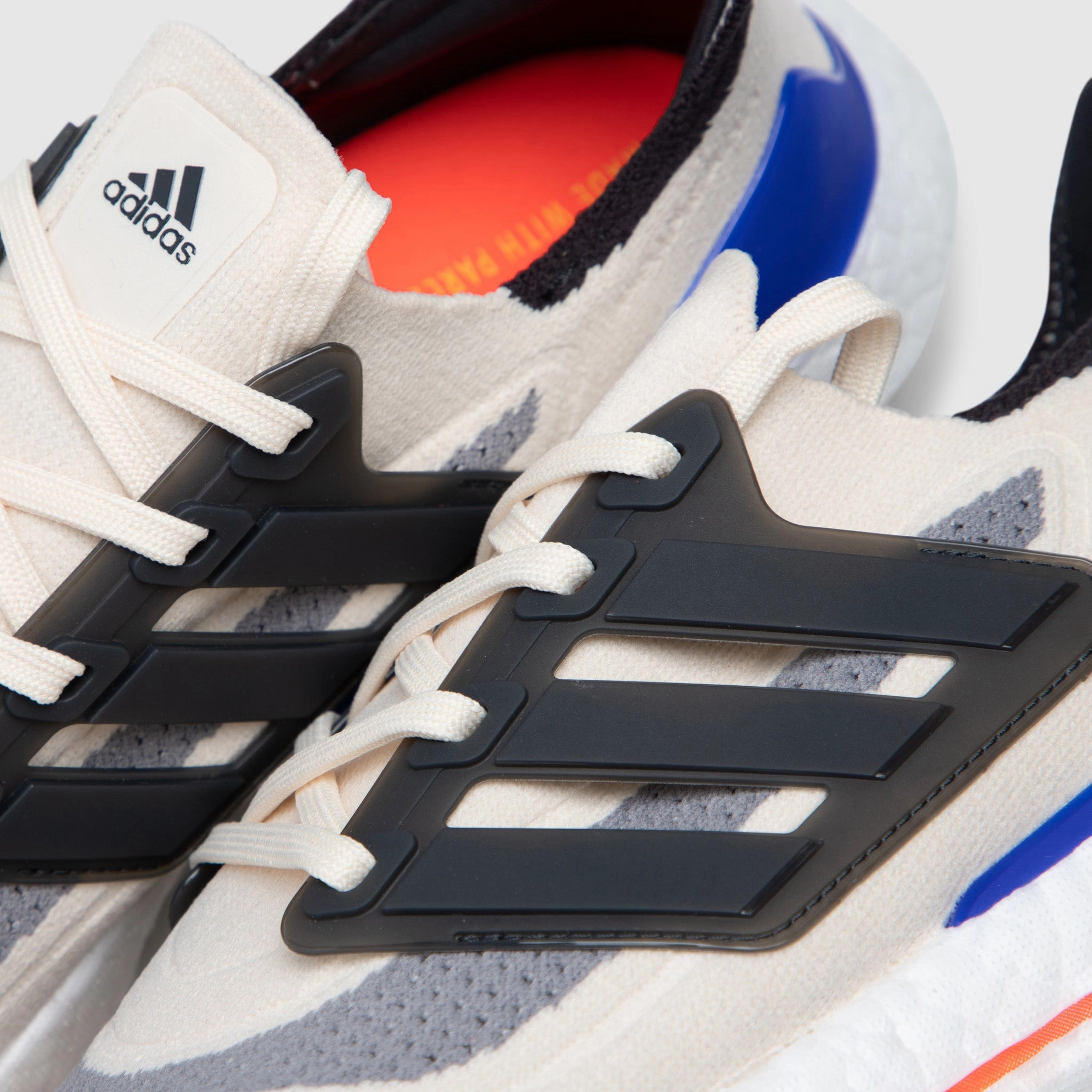 adidas Ultraboost 21 White / Carbon - Solar Red Ergonomic Shape Stretchable Collar Design