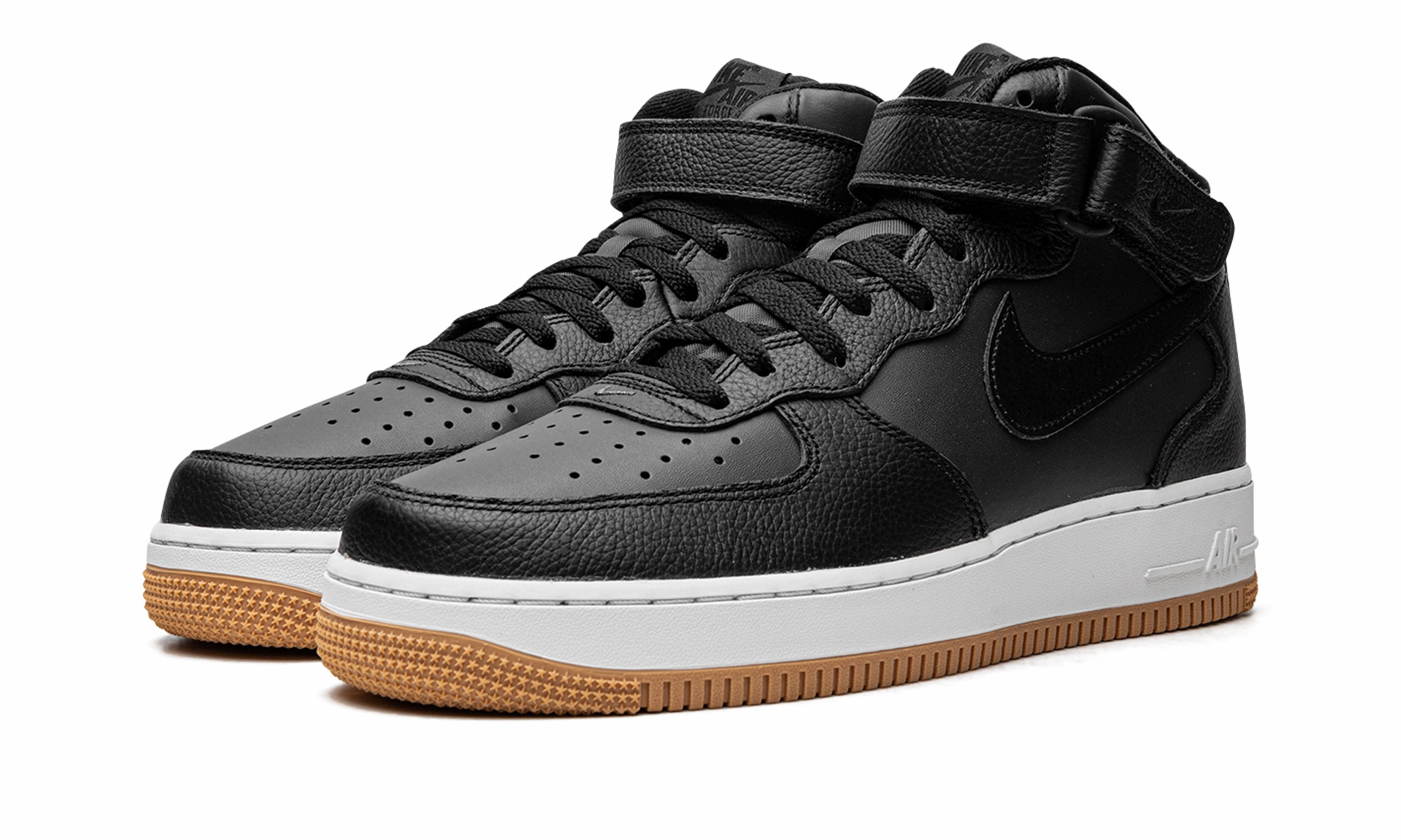 Weekend Vibes Lunch Jog Air Force 1 Mid '07 LX "Black/Gum"