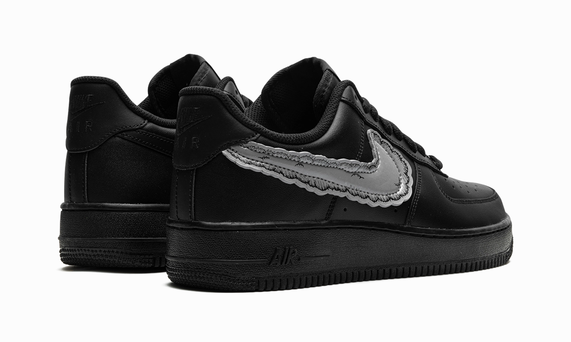 Air Force 1 Low "KAWS x Sky High Farms - Black" Roll Step