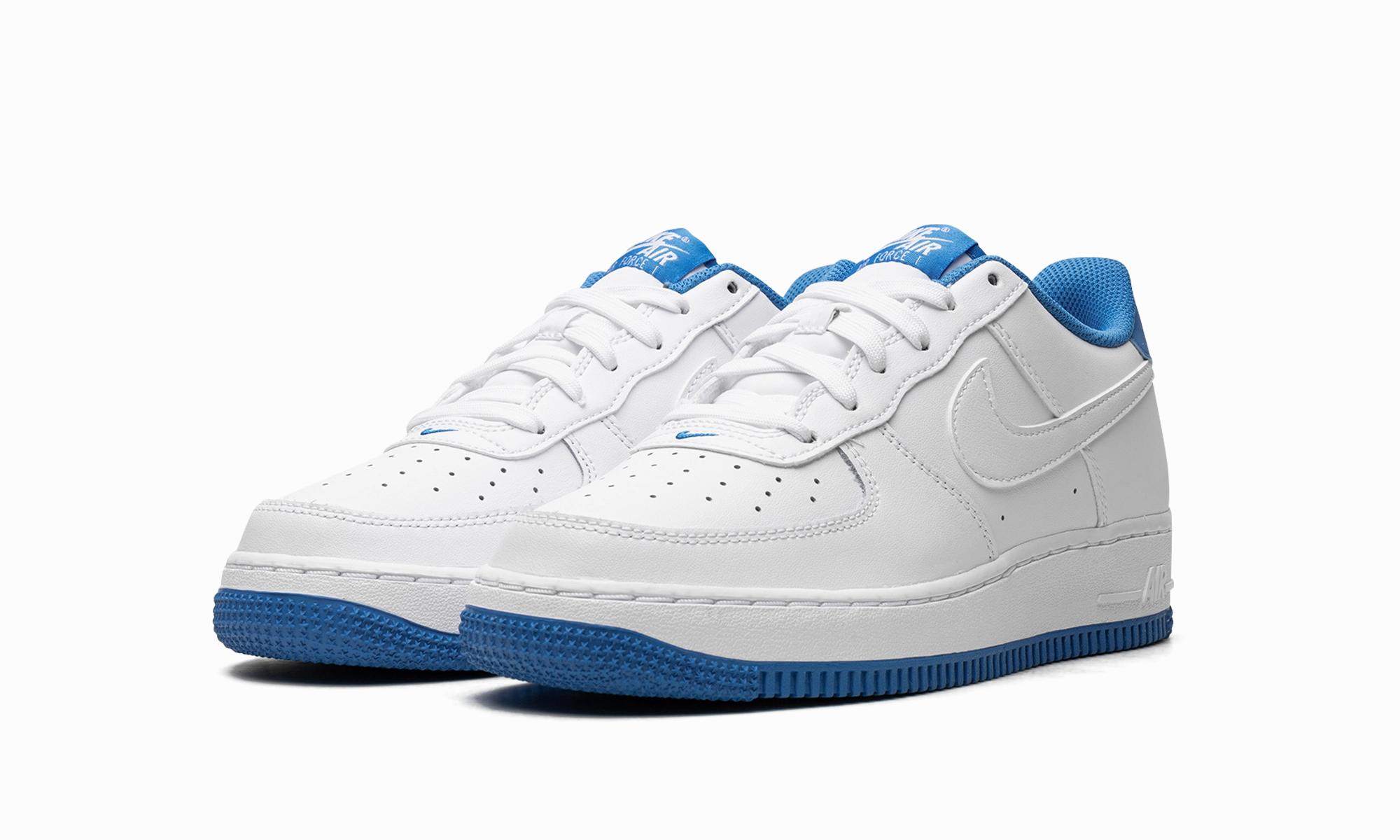 Wear Often Insta Shot Air Force 1 Low ESS GS "White / Light Photo Blue"