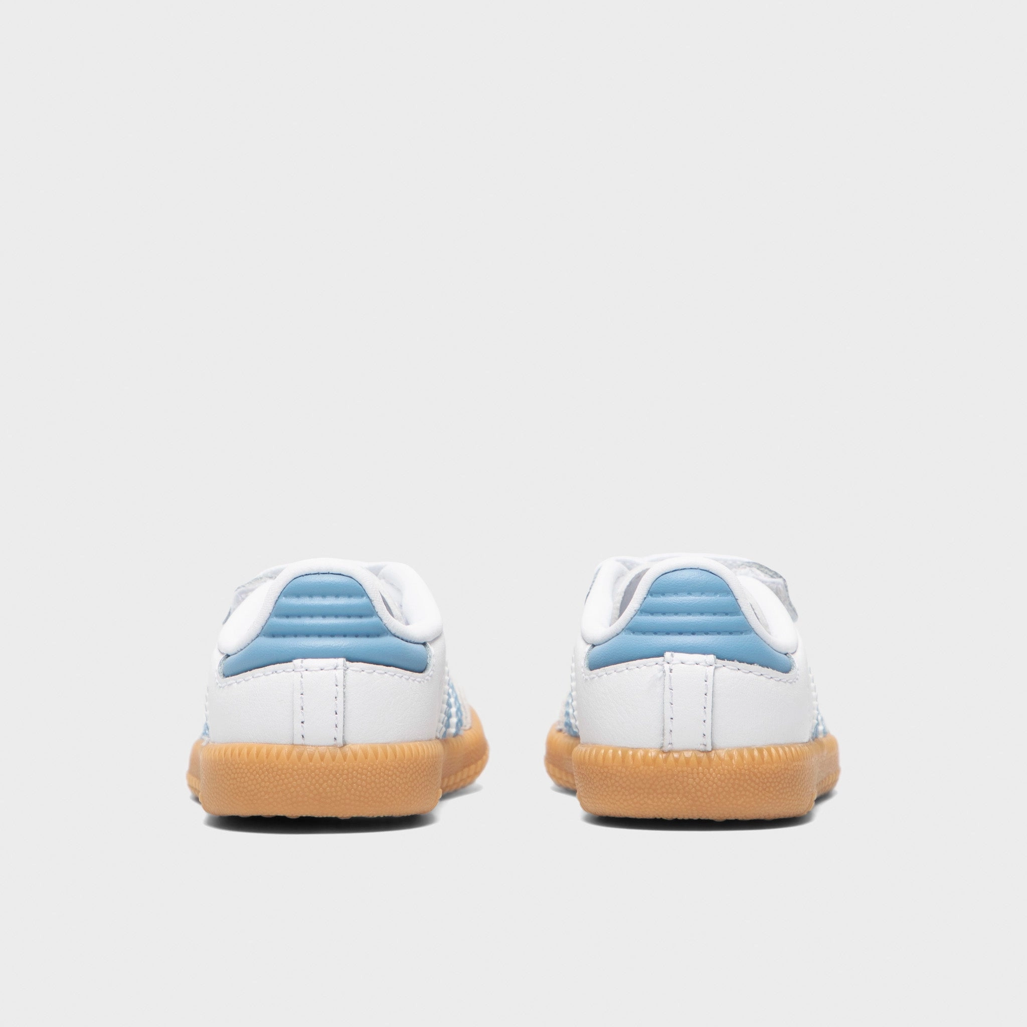 Seamless Upper Construction adidas Infants' Samba OG White / Ash Blue - Gum