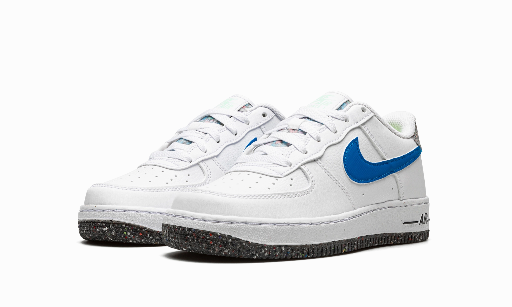 Air Force 1 LV8 GS "Next Nature" Event Step